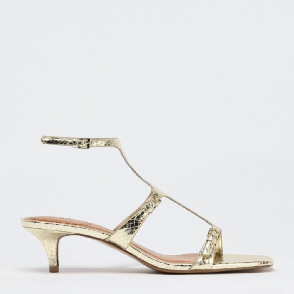 GOLD METALLIC KITTEN HEEL SANDALS — size 6.5